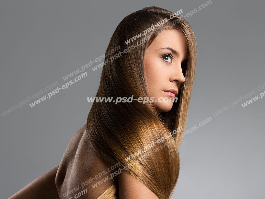 عکس با کیفیت تبلیغاتی موهای قهوه ای طلای بلند ریخته شده بر روی دوش زن در بک گراند خاکستری